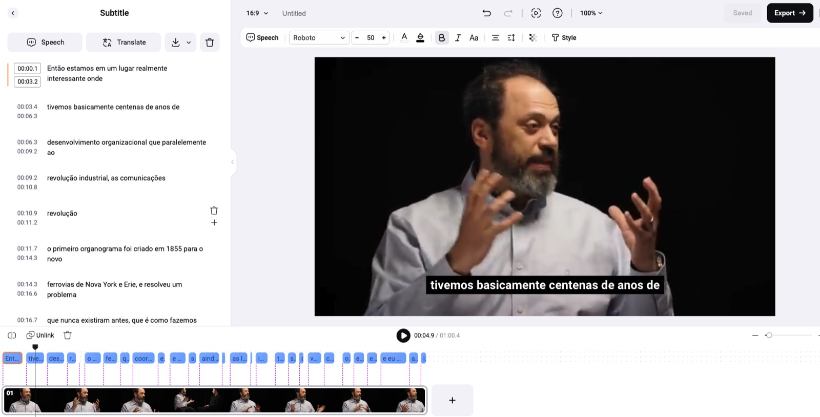 Legendas automáticas em português no editor do FlexClip, com os blocos de texto sincronizados no painel lateral